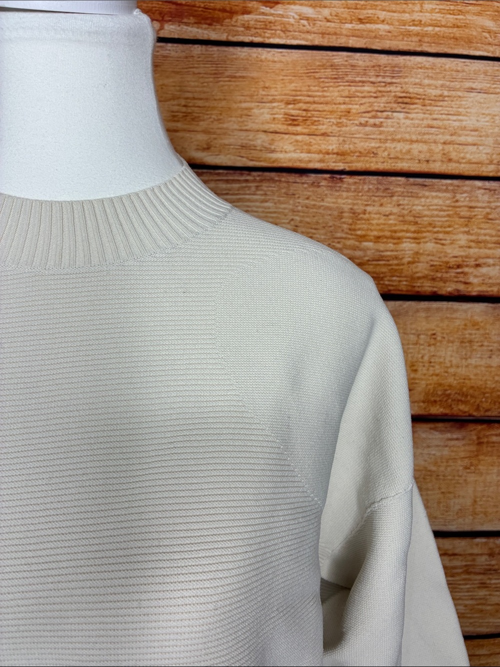 Lululemon All Around Crewneck Sweater
White Opal Like New Size 8 - Picture 6 of 12